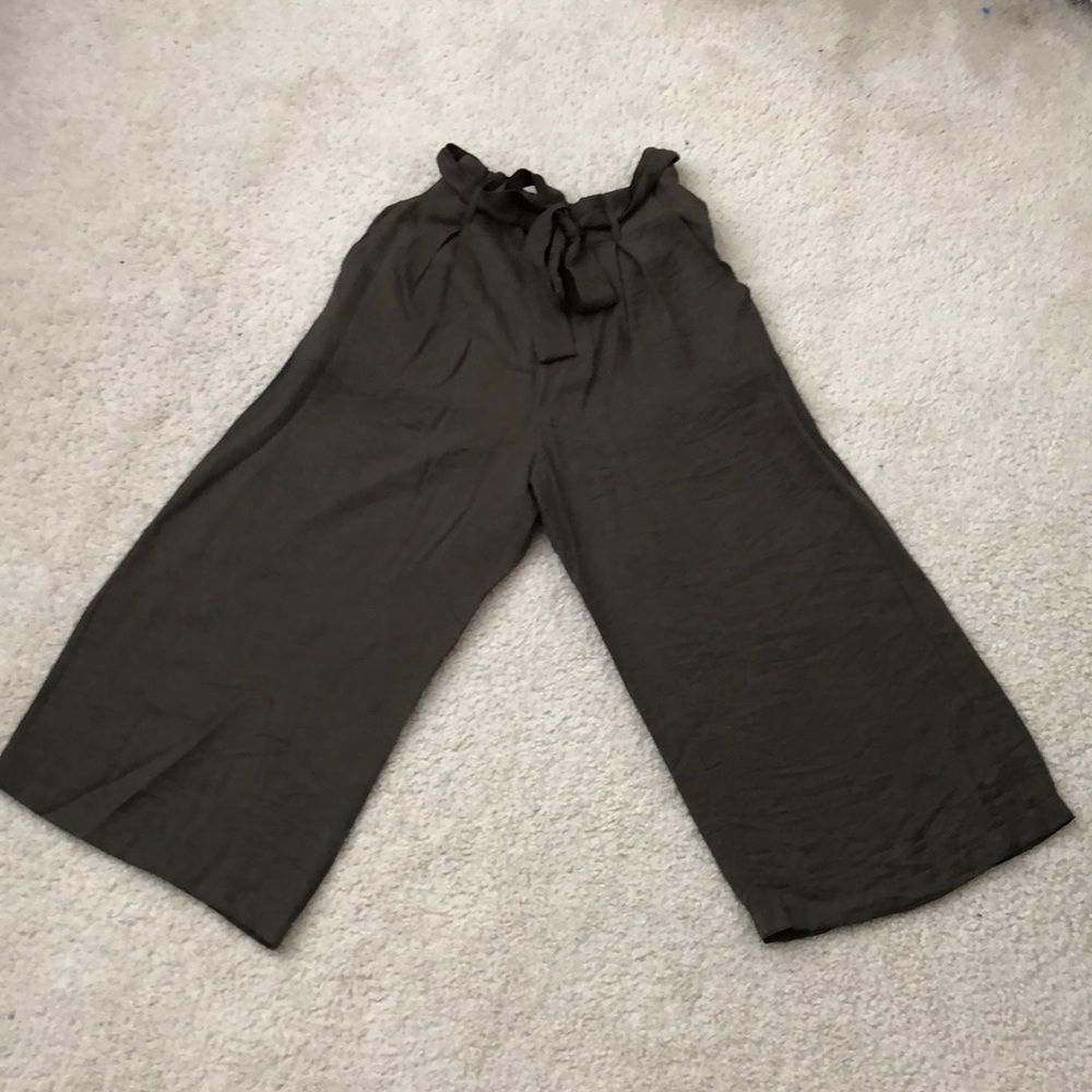 Lumiere High - Waisted Pants